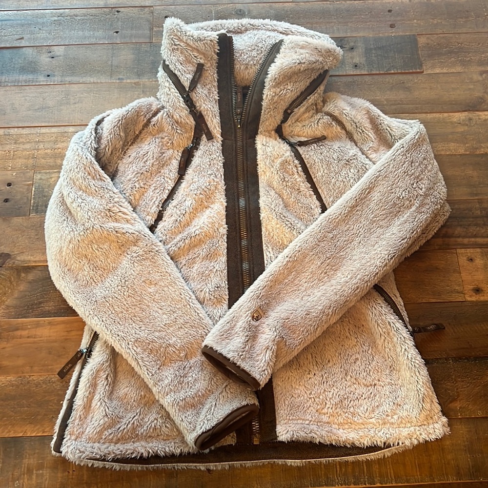 Kuhl Flight Jacket Size Medium